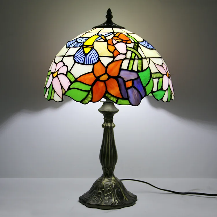 Abajur de Mesa Tiffany 12" Pássaros — Vitral Artesanal