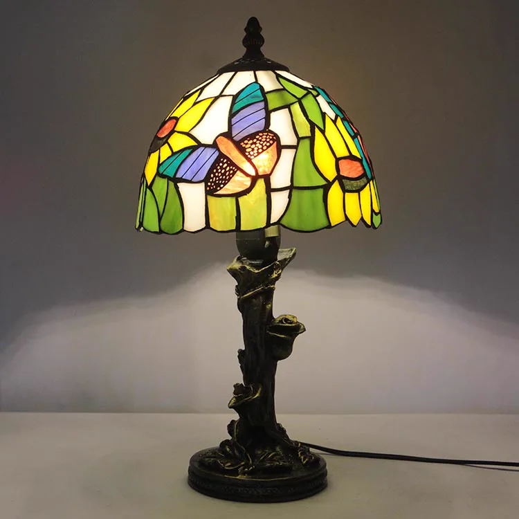 Abajur de Mesa Tiffany 8" Rosas — Vitral Artesanal