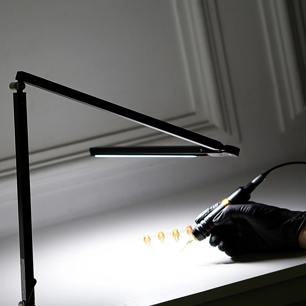 Luminária de Mesa Dobrável com Clipe de Fixação LED