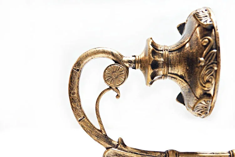 Arandela Colonial Externa Impermeável IP65: Elegância Clássica Bivolt
